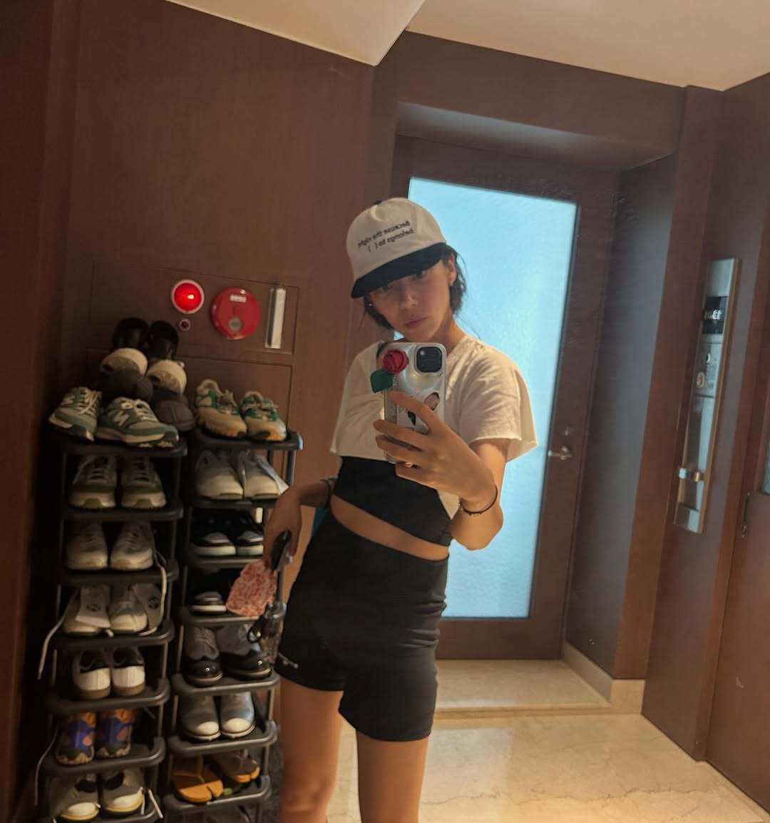 본문 이미지 - 손담비 SNS