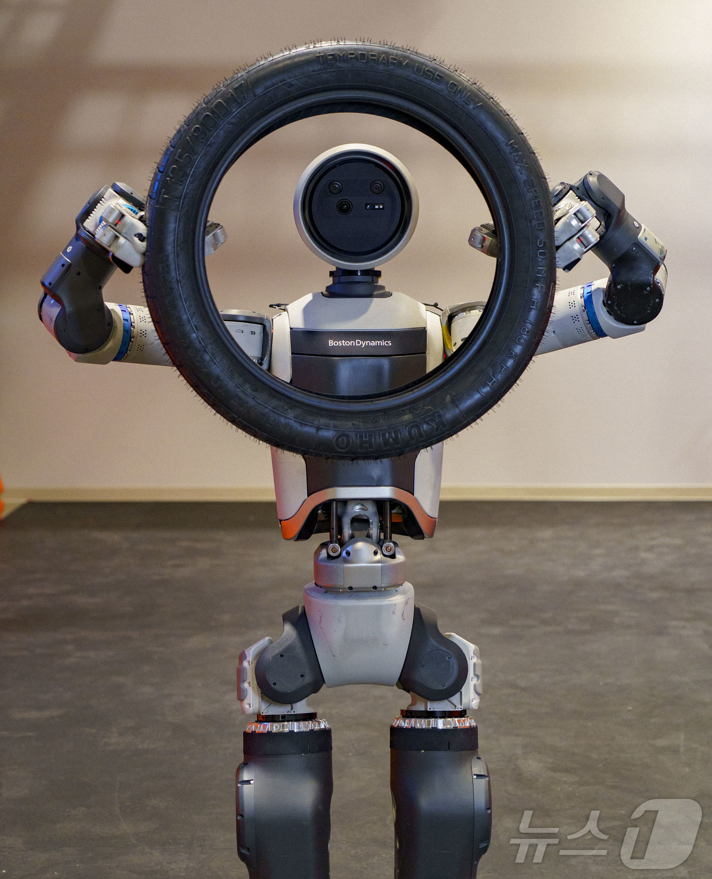 (서울=뉴스1) = 현대자동차와 보스턴다이나믹스가 UPS(United Parcel Service)·갭(GAP)·큐리그 닥터페퍼(Keurig Dr.Pepper) 등 글로벌 기업 최고 …