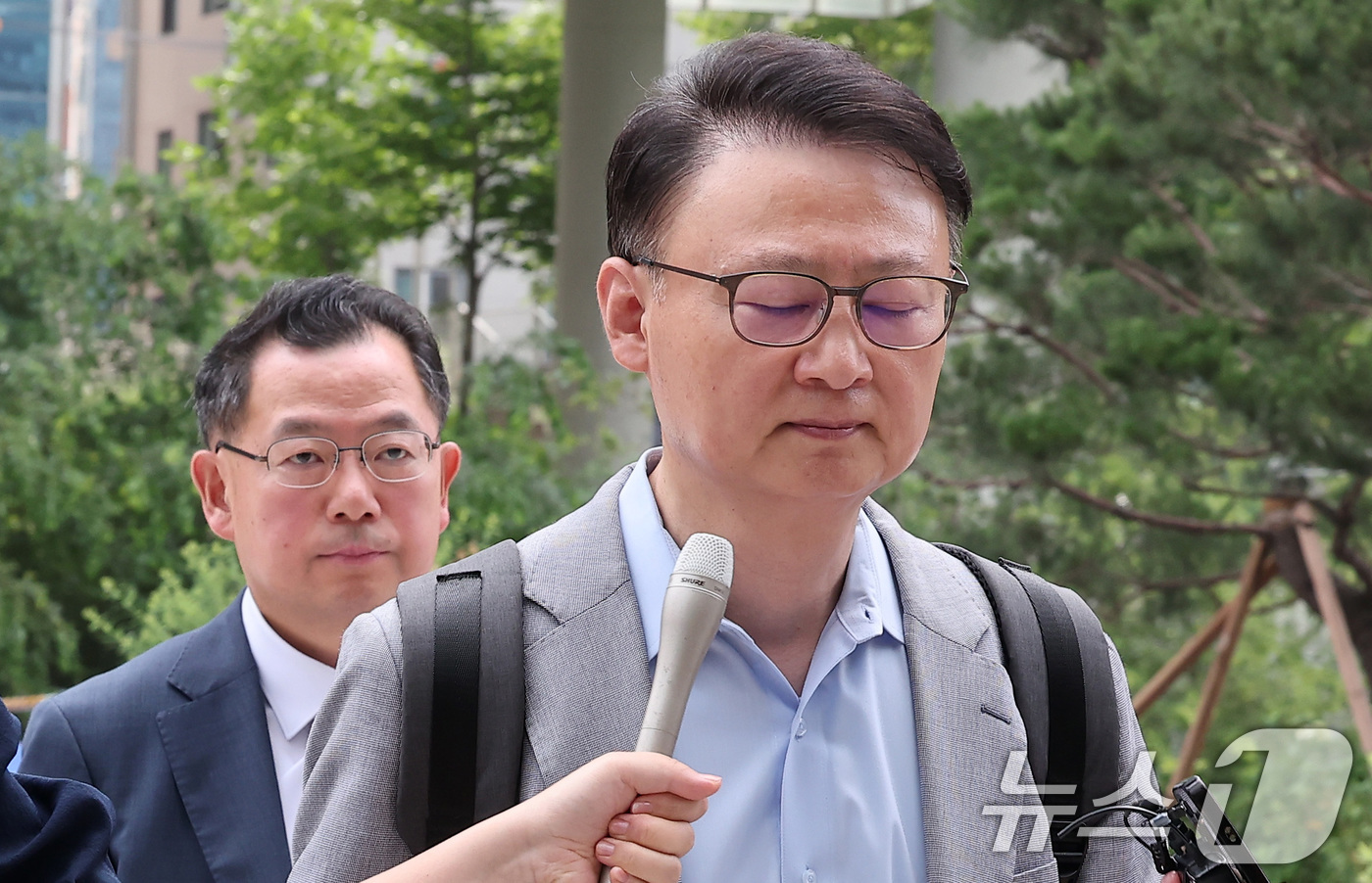 (서울=뉴스1) 김성진 기자 = 구세현 전 웰바이오텍 대표이사가 13일 서울 종로구 윤석열 전 대통령의 부인 김건희 여사 관련 의혹을 수사하는 민중기 특별검사팀 사무실에 조사를 받 …