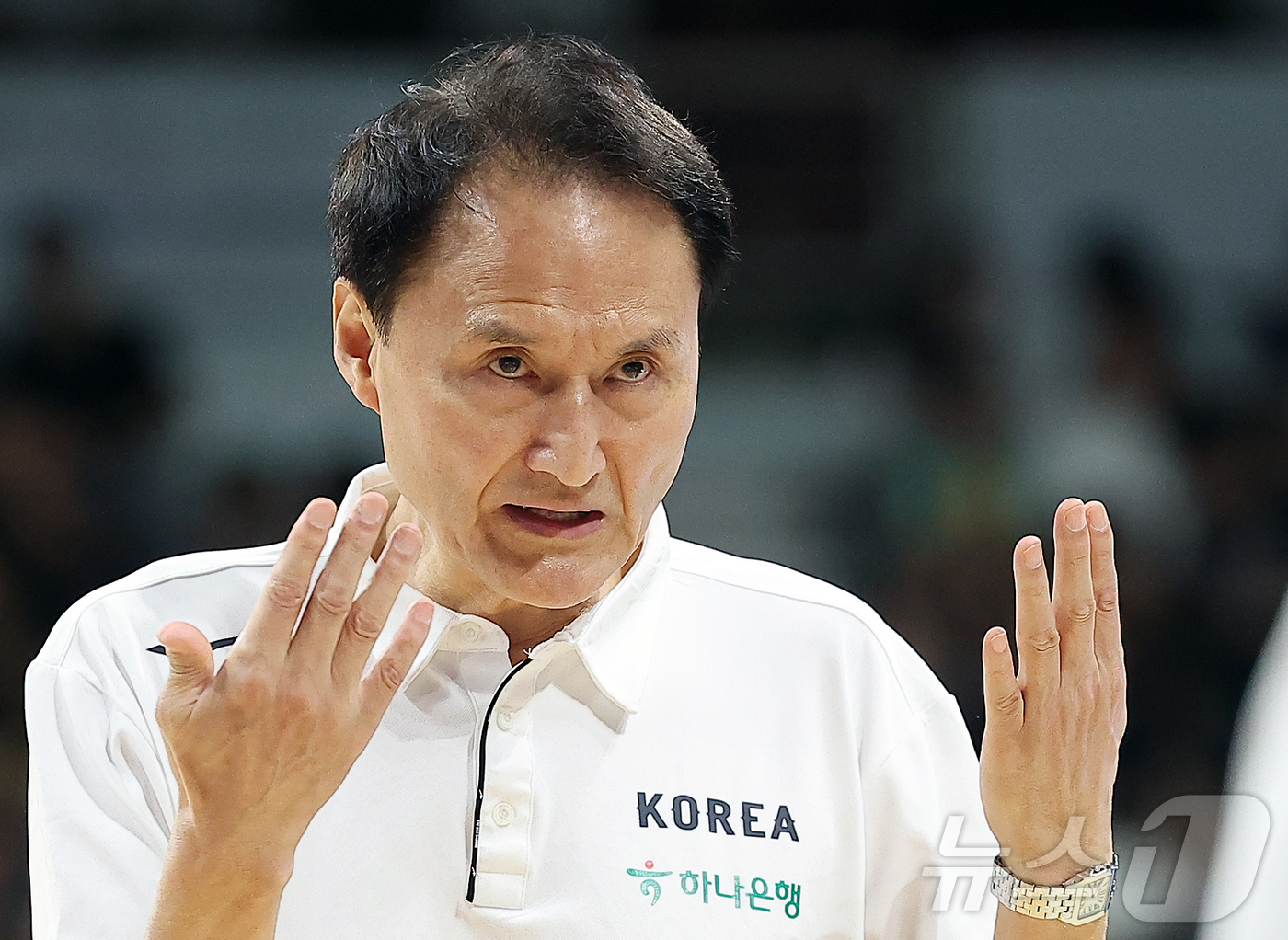 (안양=뉴스1) 김진환 기자 = 안준호 대한민국 남자 농구대표팀 감독이 13일 오후 경기도 안양 정관장 체육관에서 열리는 하나은행 초청 2025 남자농구 국가대표 평가전 일본의 경 …