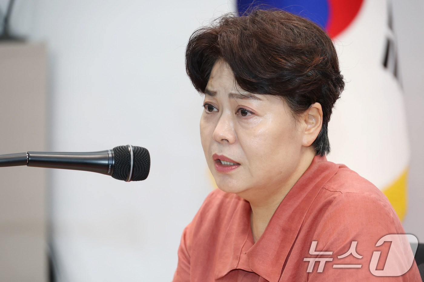 (서울=뉴스1) 이광호 기자 = 윤희숙 국민의힘 혁신위원장이 13일 오후 서울 여의도 당사에서 기자간담회를 하고 있다. 2025.7.13/뉴스1