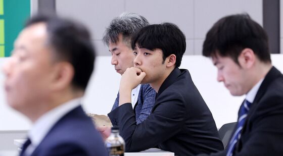 "의대생 전원 복귀" 정상화 첫발...학사일정은 숙제