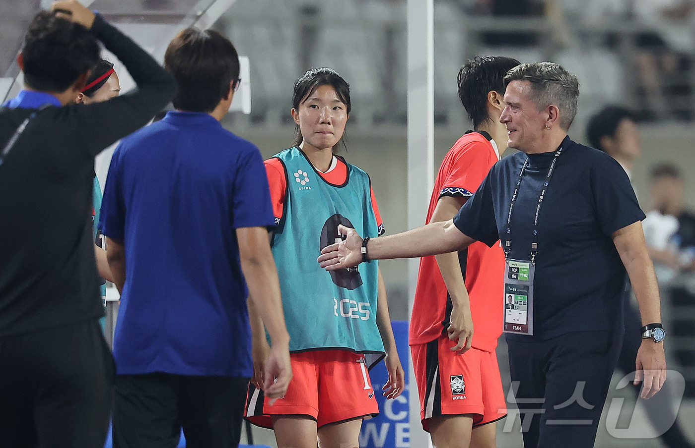 (화성=뉴스1) 김진환 기자 = 일본 여자축구대표팀 닐스 닐센 감독이 13일 오후 경기 화성시 향남읍 화성종합경기타운에서 열린 2025 동아시아축구연맹(EAFF) E-1 챔피언십 …
