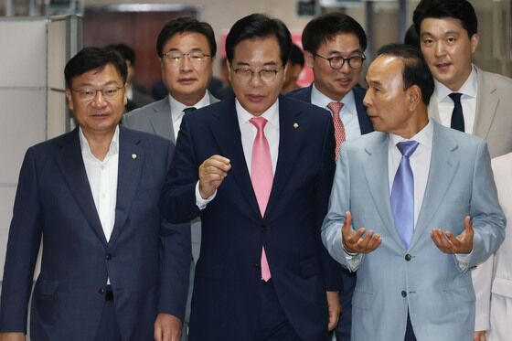 국힘 선관위, 첫 상견례…"2차 회의서 '8월 전대' 날짜 결정"
