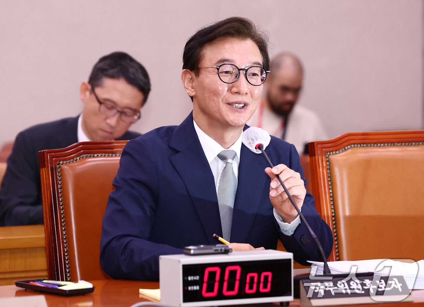 본문 이미지 - 전재수 해양수산부 장관 후보자가 14일 오전 서울 여의도 국회 농림축산식품해양수산위원회에서 열린 해양수산부 장관 후보자 인사청문회에서 의원 질의에 답변하고 있다. 2025.7.14/뉴스1 ⓒ News1 김민지 기자
