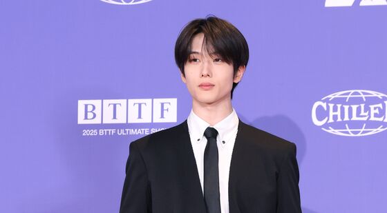 지성, 비현실적인 비주얼