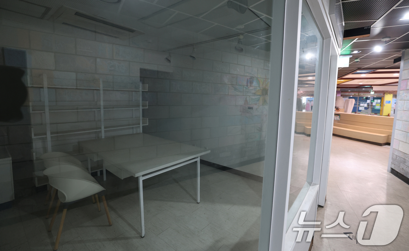 (경기=뉴스1) 김영운 기자 = 14일 국세청 국세통계포털에 따르면 올해 1분기 사업체를 운영 중인 30세 미만 청년 사업자는 35만 4672명(월평균)으로 전년 동기 대비 6.9 …