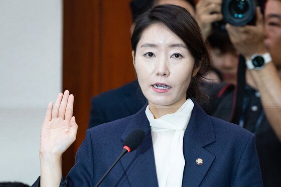 경찰, 강선우 '총선용 위장전입' 의혹 수사 착수