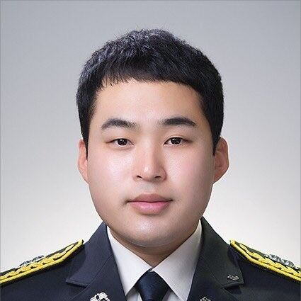 대나무밭에 불길…비번 소방관, 차량용 소화기로 산불 확산 막아