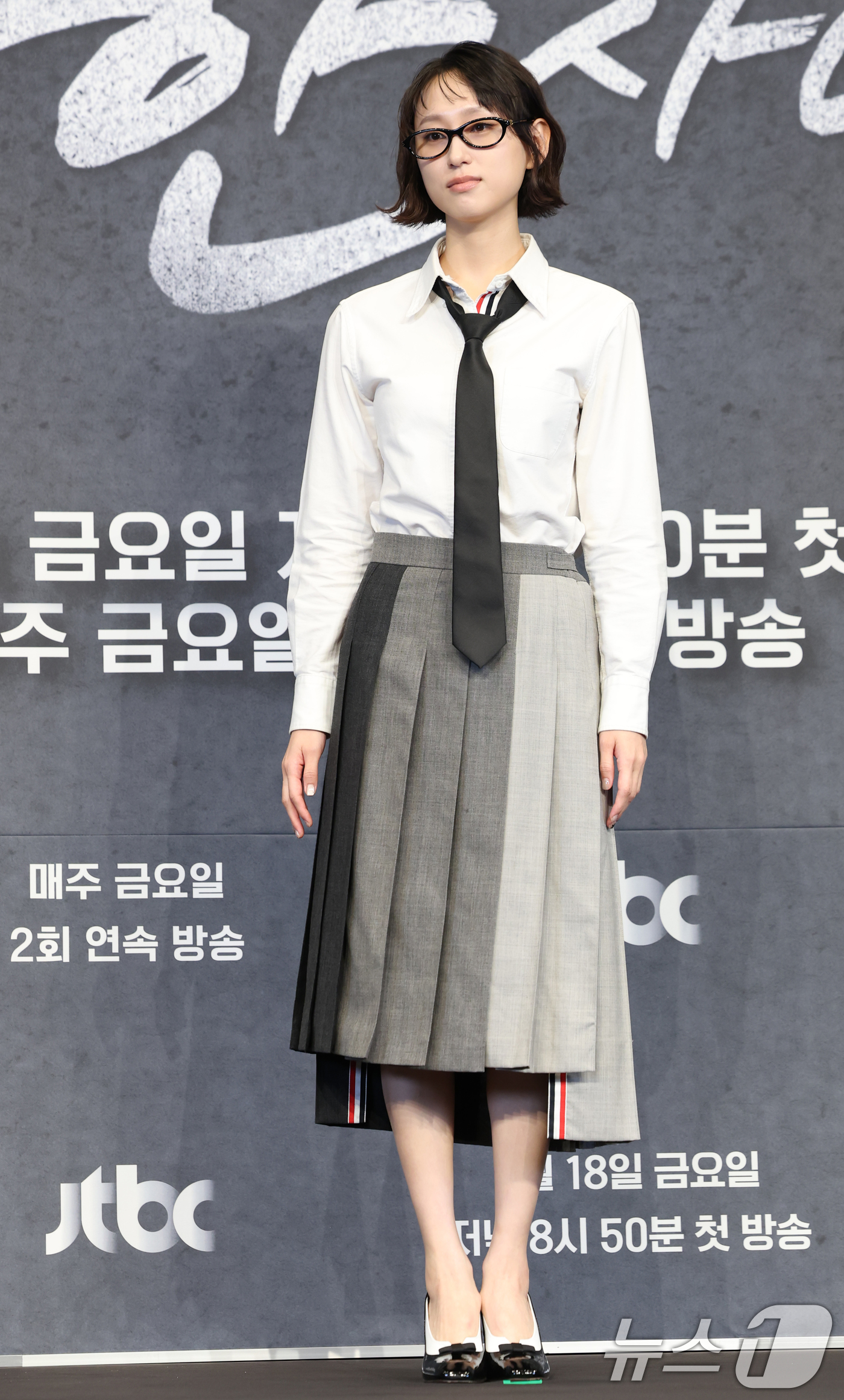 (서울=뉴스1) 권현진 기자 = 배우 류혜영이 14일 오후 서울 구로구 더링크서울 호텔에서 열린 JTBC 드라마 ‘착한 사나이’ 제작발표회에 참석해 포즈를 취하고 있다.‘착한 사나 …