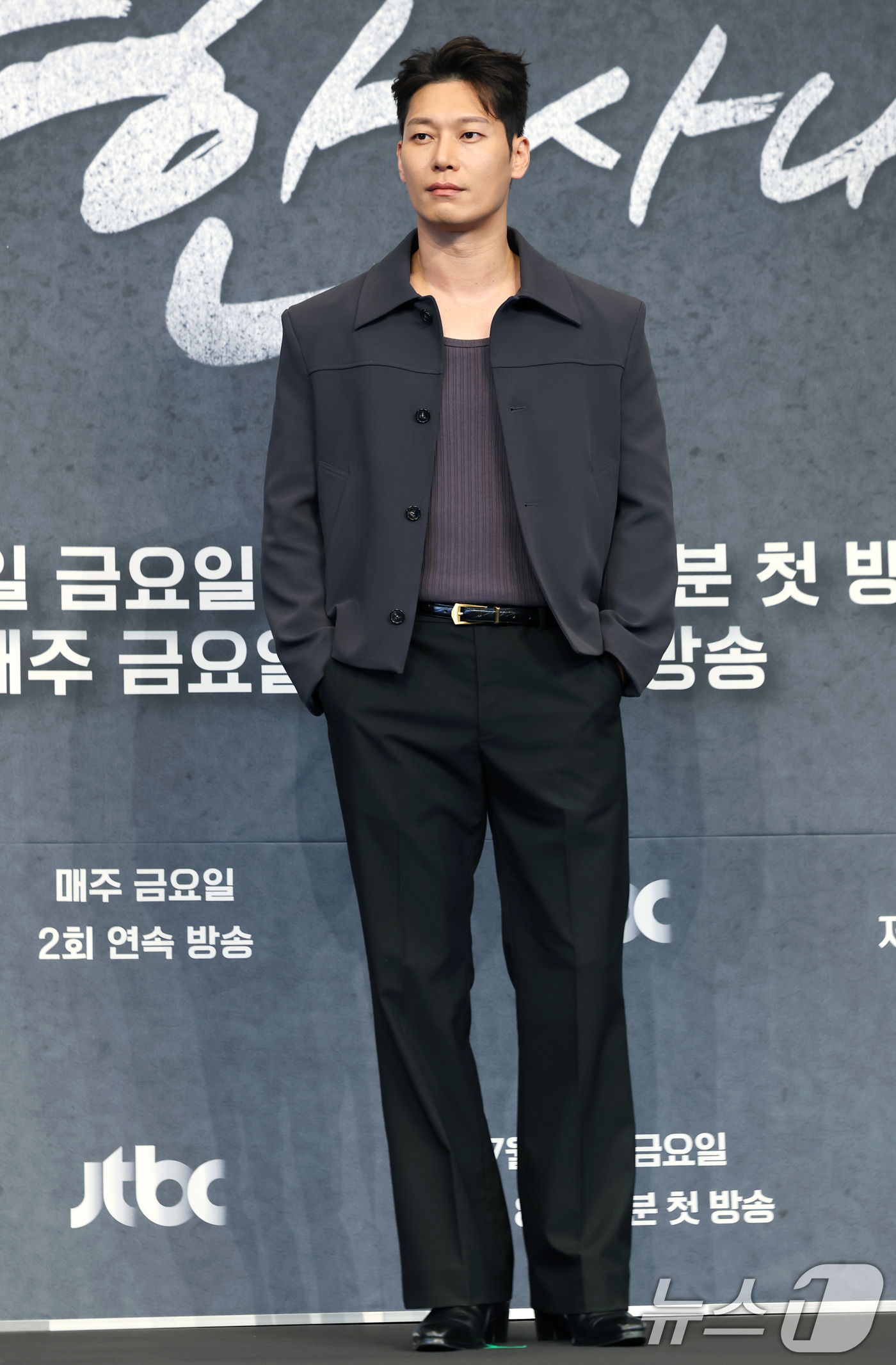 (서울=뉴스1) 권현진 기자 = 배우 박훈이 14일 오후 서울 구로구 더링크서울 호텔에서 열린 JTBC 드라마 ‘착한 사나이’ 제작발표회에 참석해 포즈를 취하고 있다.‘착한 사나이 …