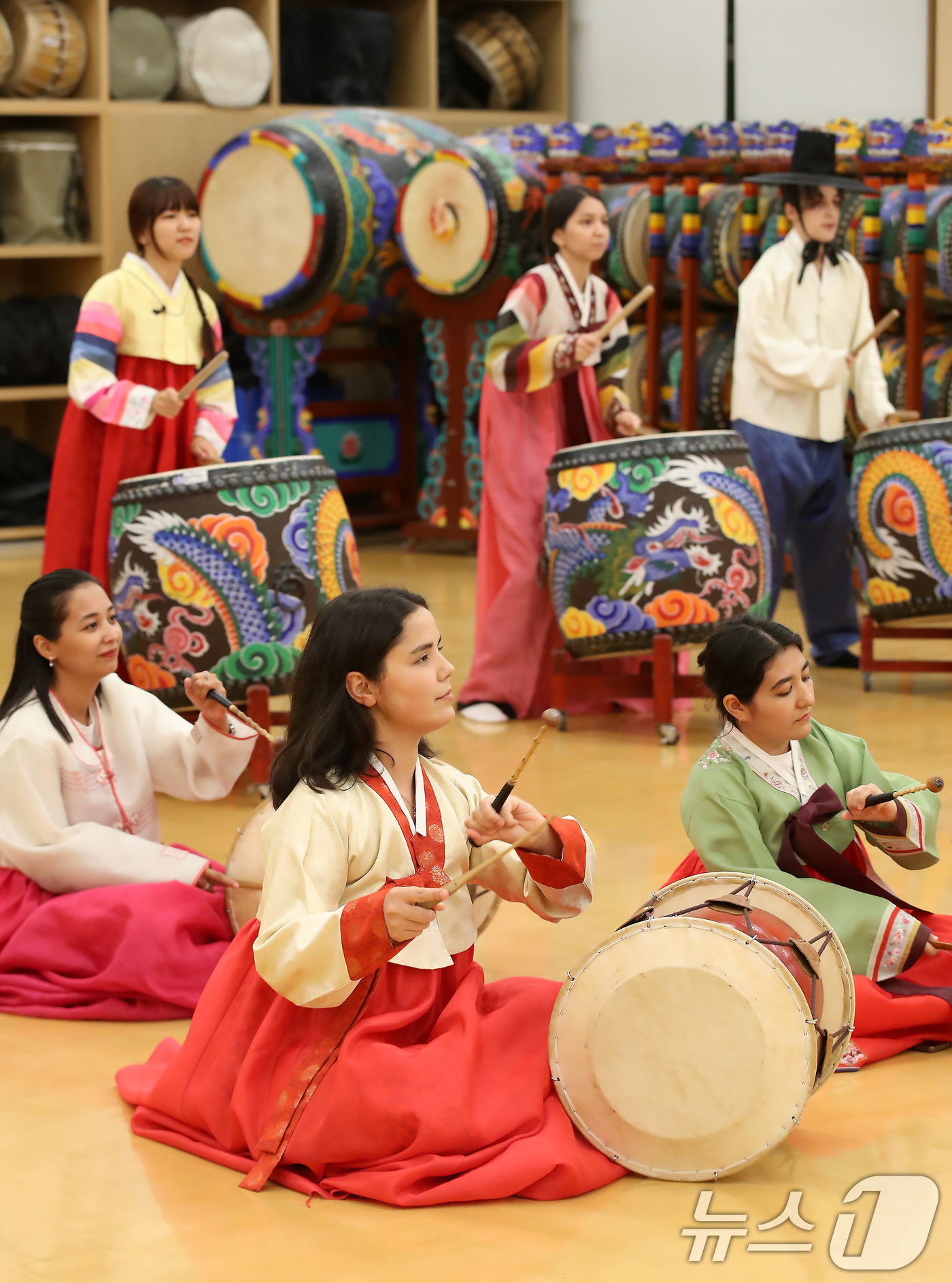 (대구=뉴스1) 공정식 기자 = 14일 오후 대구 달서구 계명대 성서캠퍼스에서 한국국제교류재단 지원으로 열린 '글로벌 e-스쿨 펠로십 프로그램'에 참여한 세계 6개국 한국어 전공 …