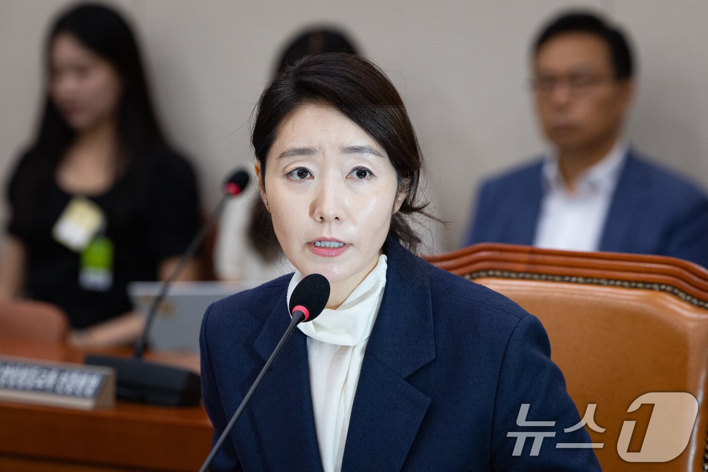 본문 이미지 - 강선우 여성가족부 장관 후보자가 14일 서울 여의도 국회에서 열린 인사청문회에 출석해 의원 질의에 답하고 있다. 2025.7.14/뉴스1 ⓒ News1 유승관 기자