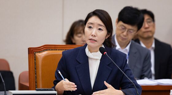 적극적으로 답변하는 강선우 장관 후보자