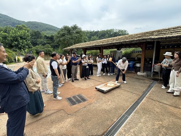 태국 여행사 임직원 관광상품 개발 위해 대구 달성군 답사