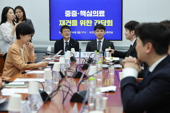 전공의들, 오늘 새 요구안 확정…'신뢰회복, 병원 복귀' 방점