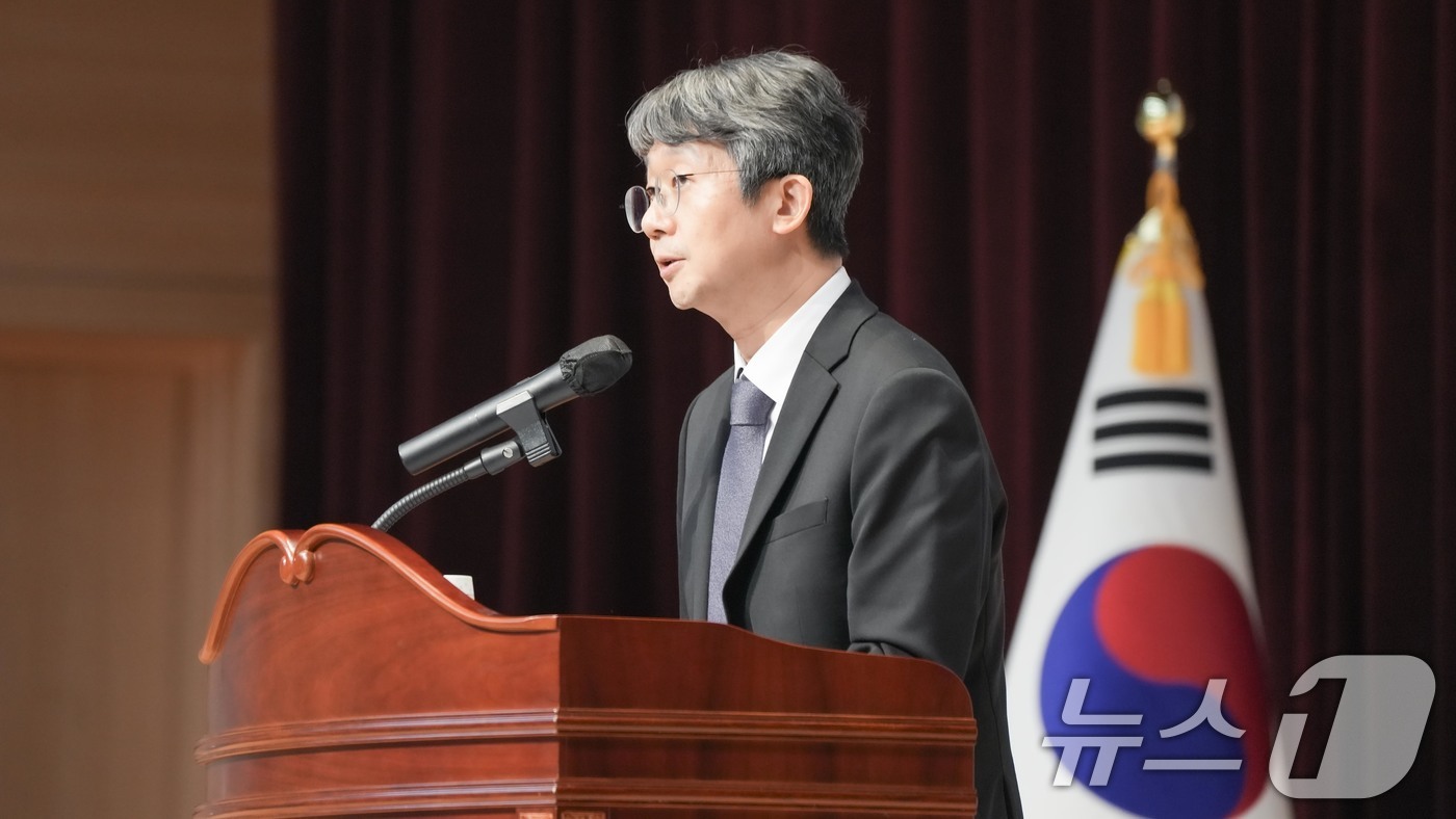 (서울=뉴스1) = 임승관 질병관리청장이 14일 충북 청주시 질병관리청에서 열린 취임식에서 취임사를 하고 있다. (질병관리청 제공. 재판매 및 DB금지) 2025.7.14/뉴스1