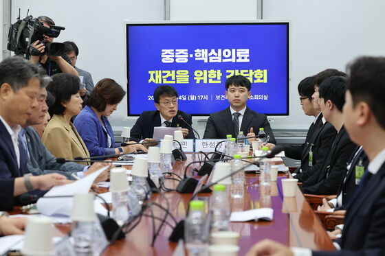 국회·전공의 "수련환경 해결 공감대…구체적 요구 논의 안해"(종합)