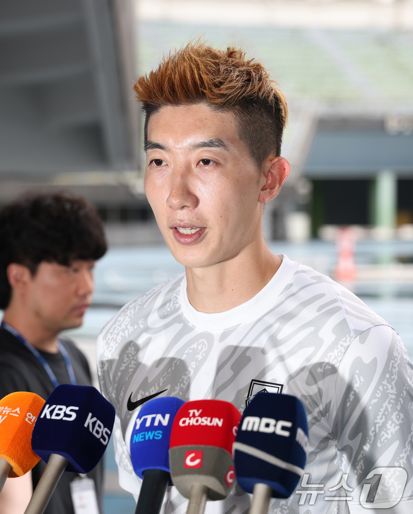 (성남=뉴스1) 김영운 기자 = 조현우 대한민국 대표팀 주장이 14일 오후 경기 성남시 중원구 성남종합운동장에서 2025 동아시아축구연맹(EAFF) E1 챔피언십(동아시안컵) 한일 …