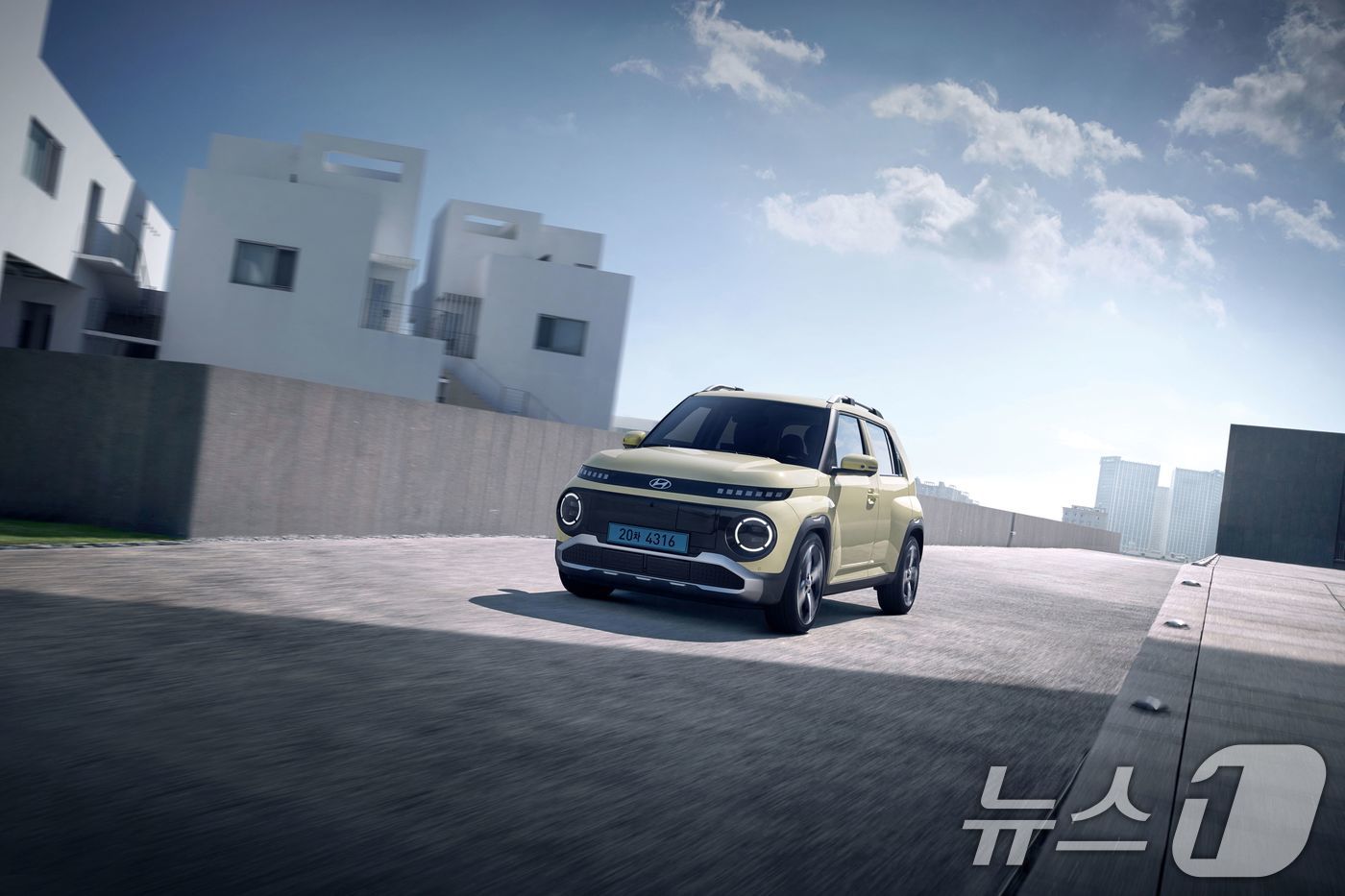 (서울=뉴스1) = 현대자동차가 엔트리 SUV 캐스퍼의 연식 변경 모델 '2026 캐스퍼'와 '2026 캐스퍼 일렉트릭'을 15일 출시하고 본격적인 판매에 돌입했다고 밝혔다.사진은 …