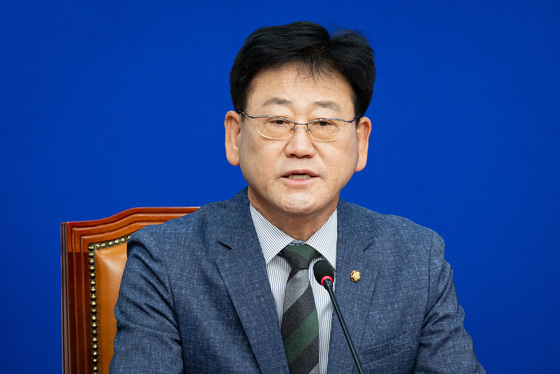 [프로필] 김정호 기후노동위원장…참여정부 마지막 기록관리비서관