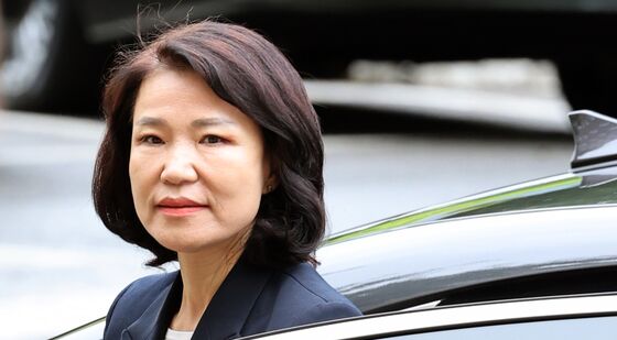 방통위 출근하는 이진숙 위원장