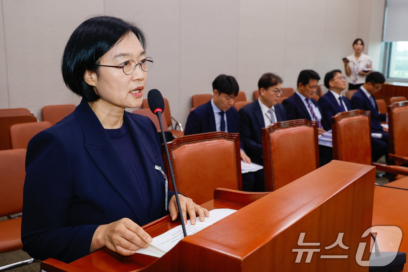 본문 이미지 - 한성숙 중소벤처기업부 장관 후보자가 15일 오전 서울 여의도 국회 산업통산자원중소벤처기업위원회에서 열린 인사청문회에 출석해 모두 발언을 하고 있다. 2025.7.15/뉴스1 ⓒ News1 안은나 기자