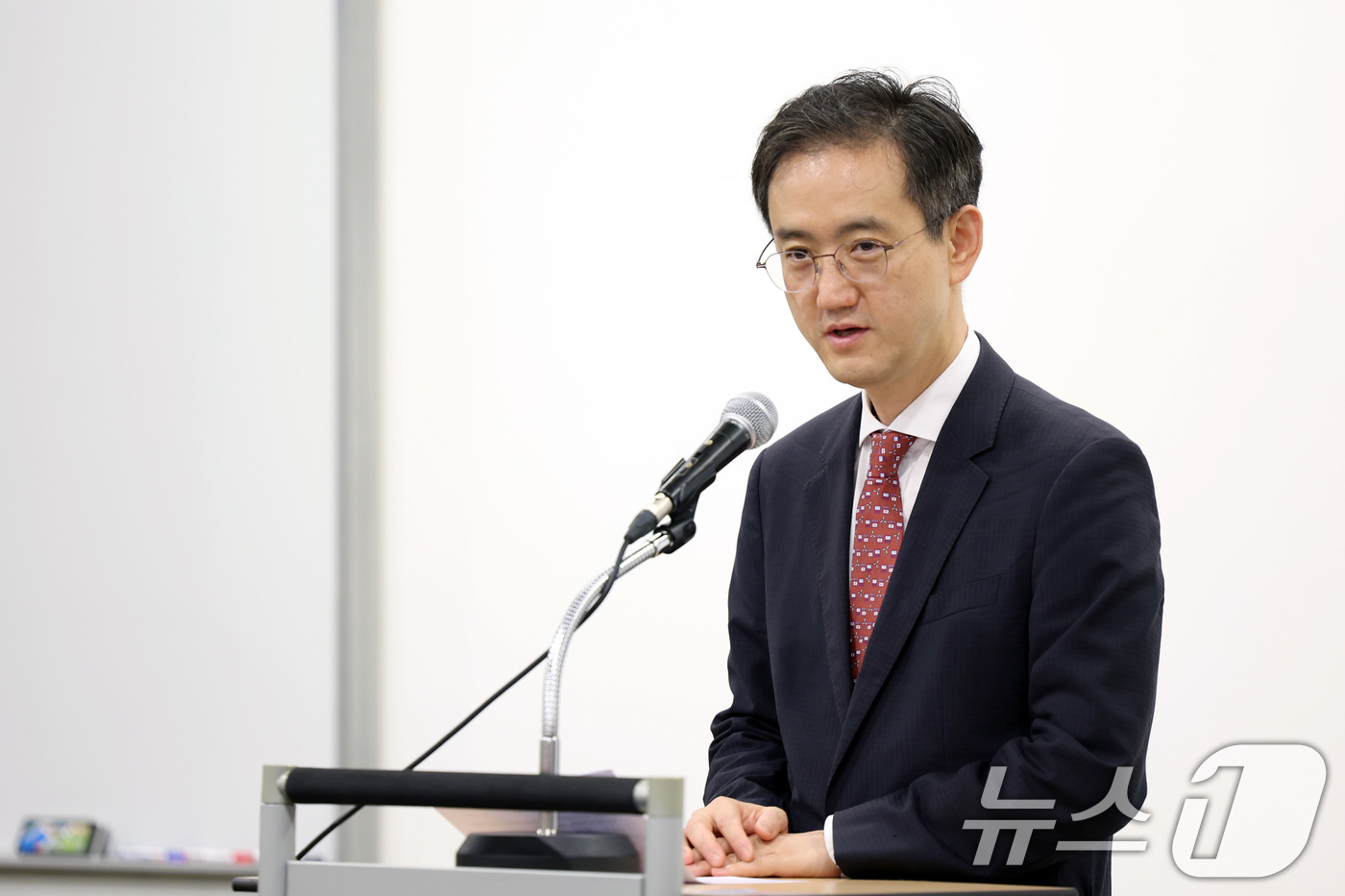 (서울=뉴스1) = 유법민 산업통상자원부 투자정책관이 15일 서울 중구 대한상공회의소에서 열린 '제1차 외투기업-공공연구기관 기술교류회'에 참석해 인사말을 하고 있다. (산업통상자 …