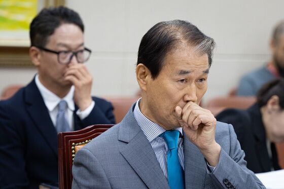 권오을 "법인 고문료·급여는 실제 근무 대가…생활고 겪어"