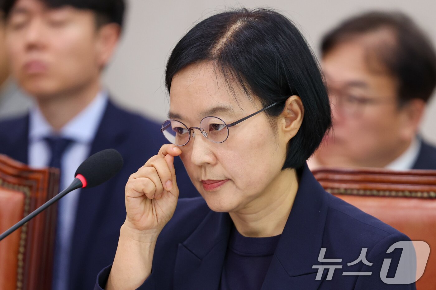 본문 이미지 - 한성숙 중소벤처기업부 장관 후보자가 15일 오전 서울 여의도 국회 산업통산자원중소벤처기업위원회에서 열린 인사청문회에 출석해 의원 질의를 듣고 있다. 2025.7.15/뉴스1 ⓒ News1 안은나 기자