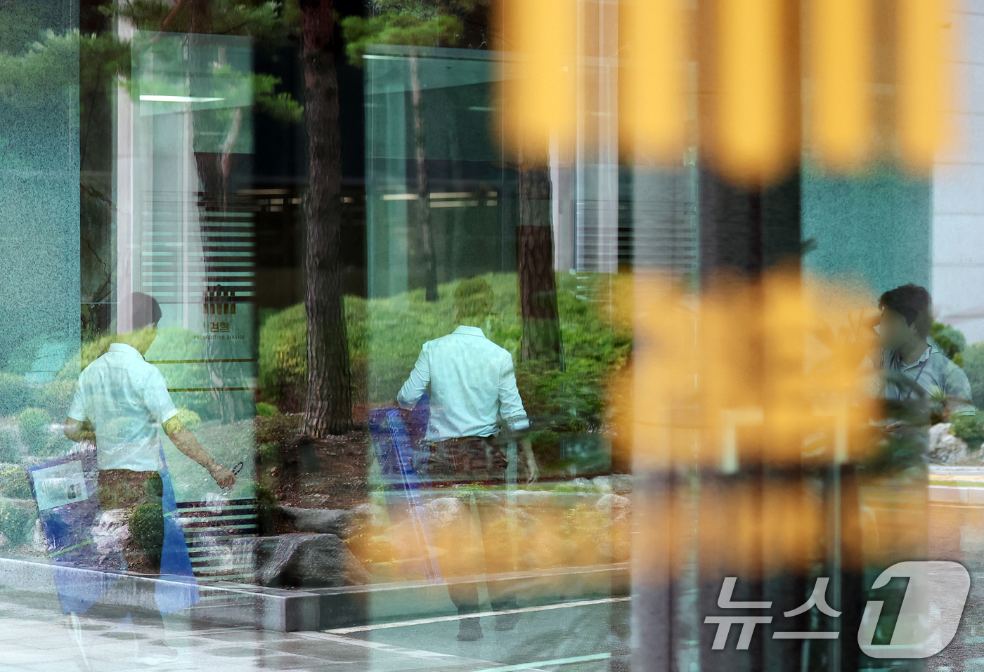 (서울=뉴스1) 오대일 기자 = '12·3 비상계엄' 관련 내란·외환 사건을 수사하는 내란특검팀이 소환 조사를 거부 중인 윤석열 전 대통령에 대한 2차 강제구인 시도를 예고한 가운 …