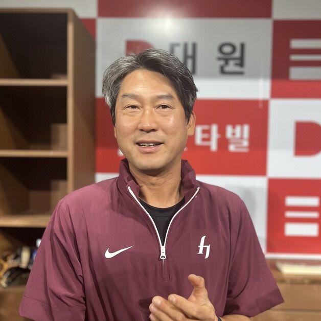 키움 1군 첫 지휘 설종진 감독대행 "절실한 마음으로 뛰자"