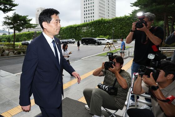 김민기 국회사무총장, 내란특검 출석…"불법 계엄 피해 설명할 것"