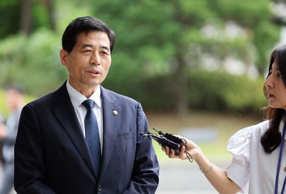 내란특검, 국회사무총장 9시간 조사…"계엄 해제 여야 의총 질문"(종합)