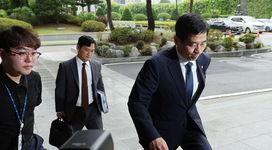 '12·3 비상계엄' 증언 위해