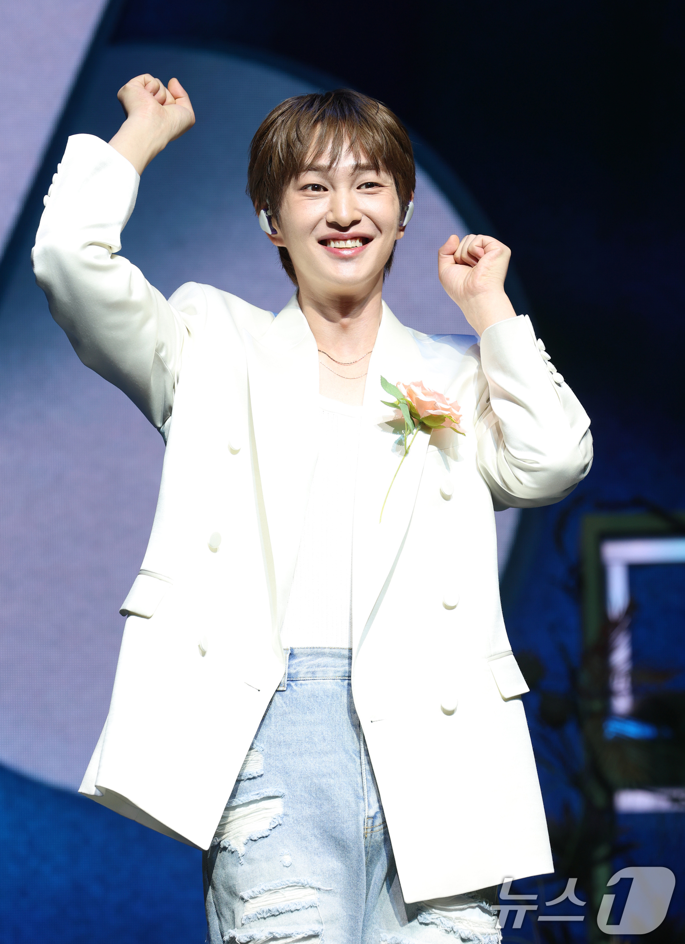 (서울=뉴스1) 권현진 기자 = 그룹 샤이니 온유가 15일 오후 서울 영등포구 명화라이브홀에서 가진 두 번째 정규앨범 '퍼센트'(PERCENT) 쇼케이스에서 포즈를 취하고 있다. …