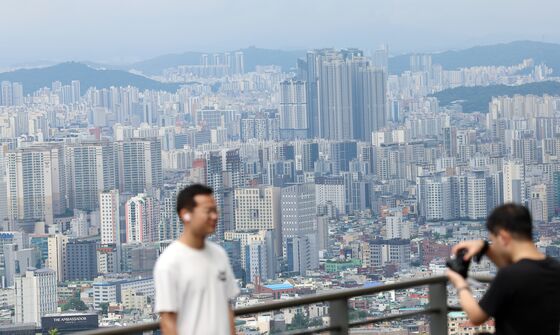 강남 3구, 집 팔기보다 물려줘…상반기 '증여' 급증