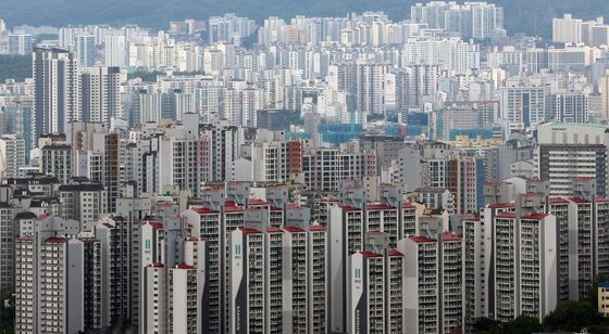 "계약서 한 장 쓰기 어렵네요"…서울 아파트 규제 이후 거래 '뚝'