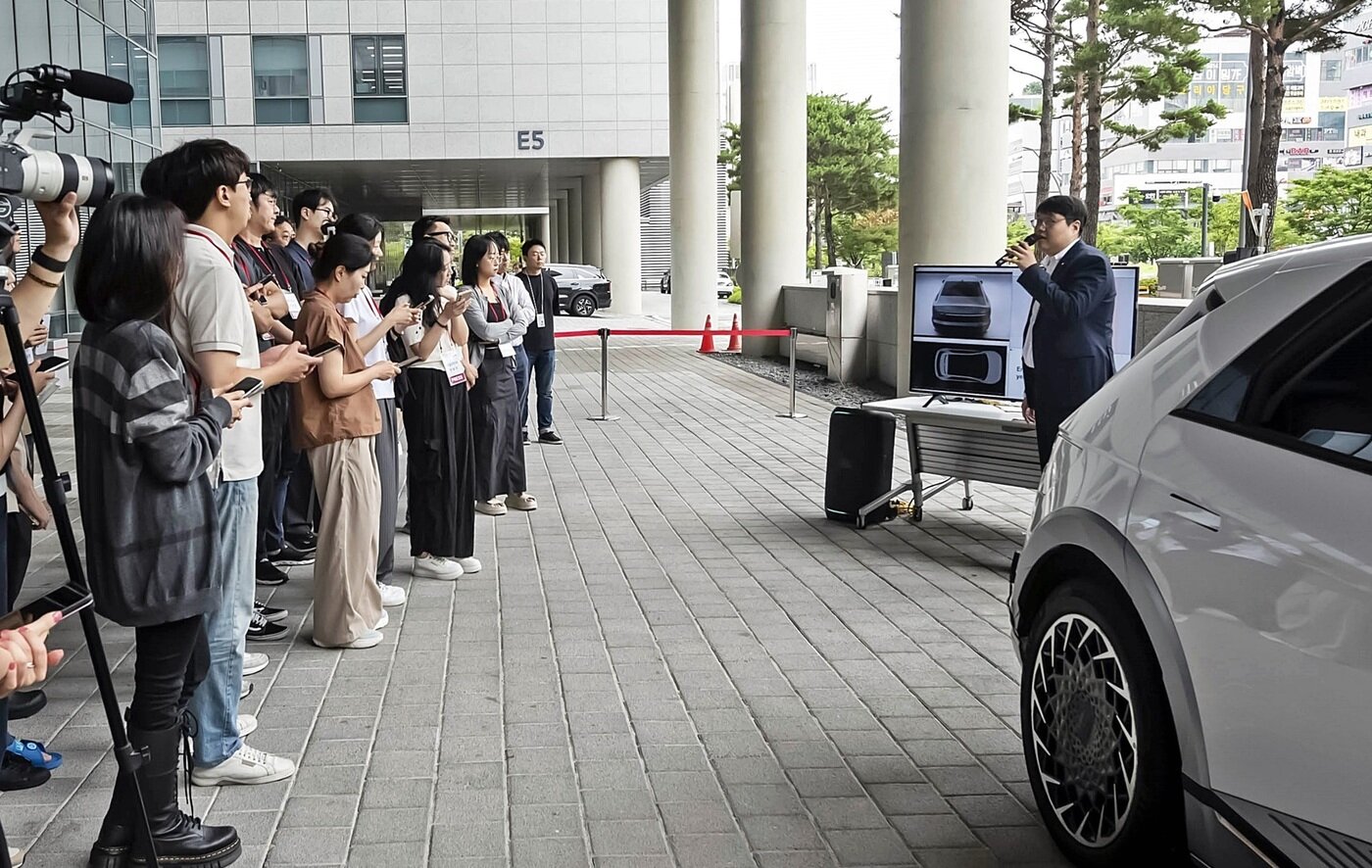 본문 이미지 - LG이노텍은 15일 서울 강서구 LG사이언스파크에서 차세대 디지털키 설루션 시연회를 진행했다.(LG이노텍 제공)