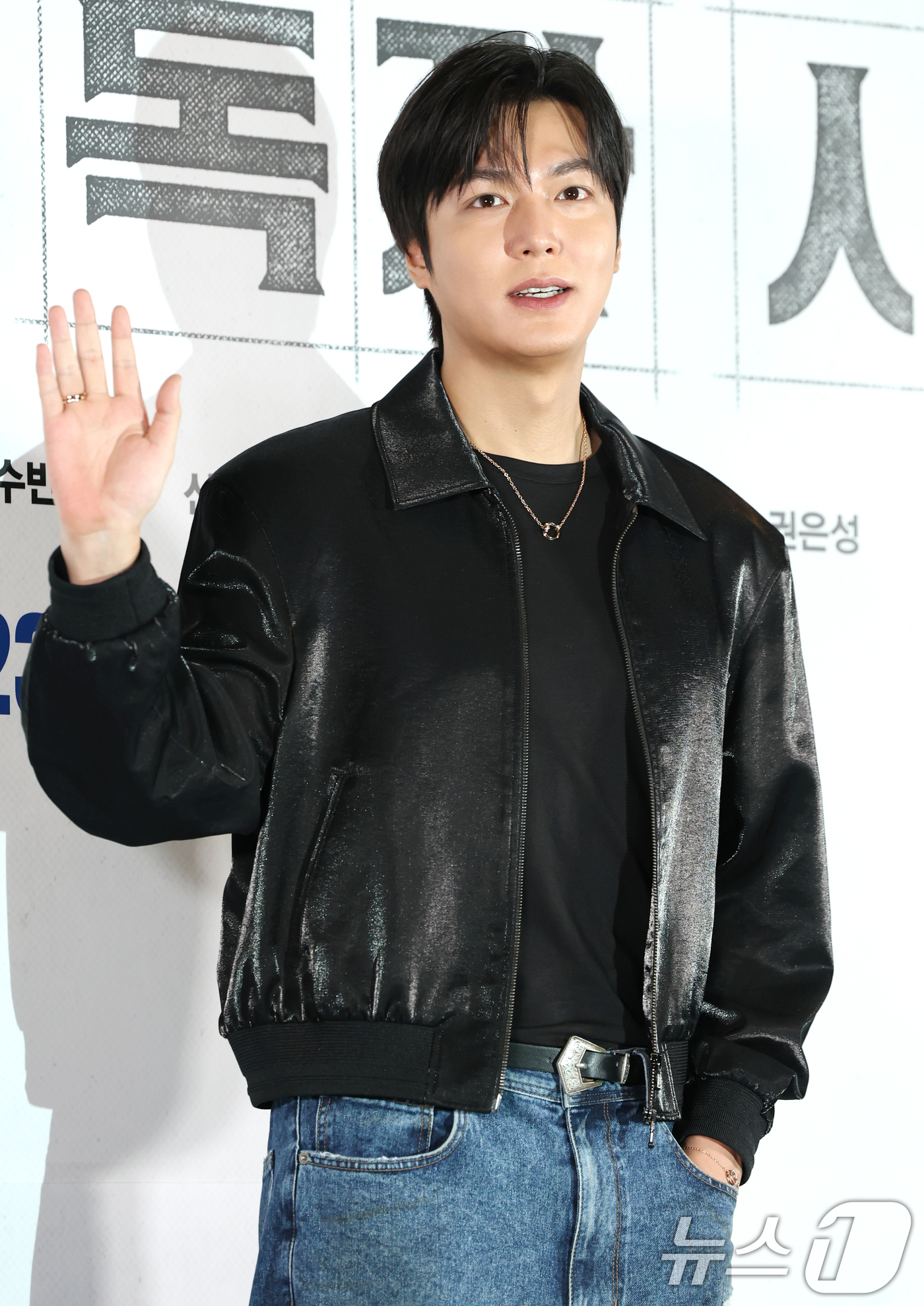 (서울=뉴스1) 권현진 기자 = 배우 이민호가 15일 서울 코엑스 메가박스에서 열린 영화 '전지적 독자 시점‘(감독 김병우) 언론 시사회에 참석해 포즈를 취하고 있다.'전지적 독자 …