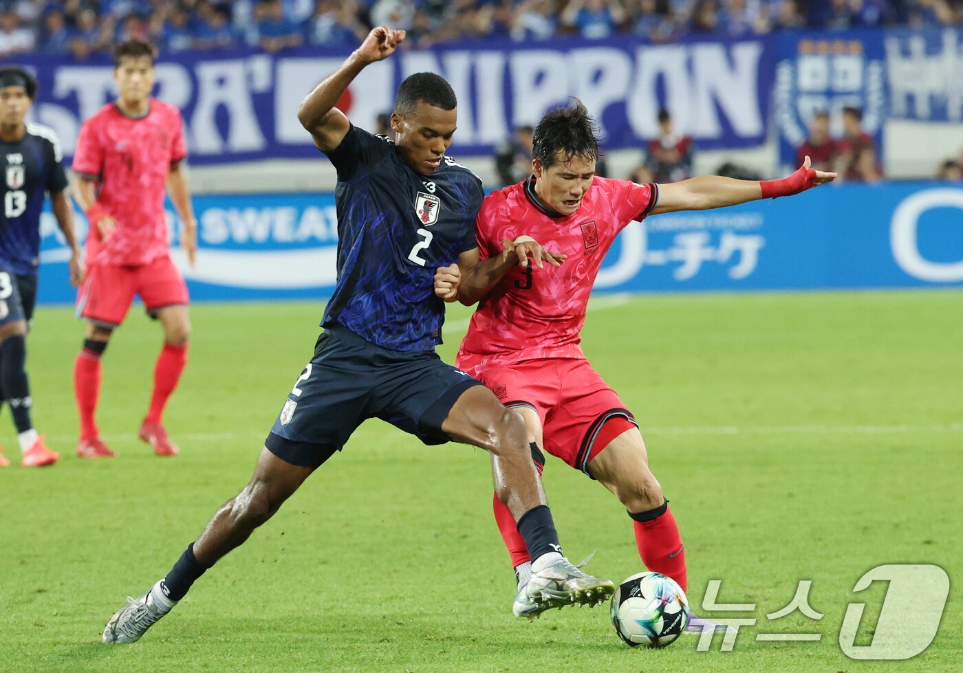 본문 이미지 - 이태석이 15일 오후 경기 용인시 처인구 용인미르스타디움에서 열린 2025 동아시아축구연맹(EAFF) E-1 챔피언십 남자부 대한민국과 일본의 경기에서 돌파하고 있다. 2025.7.15 ⓒ 뉴스1 김영운 기자