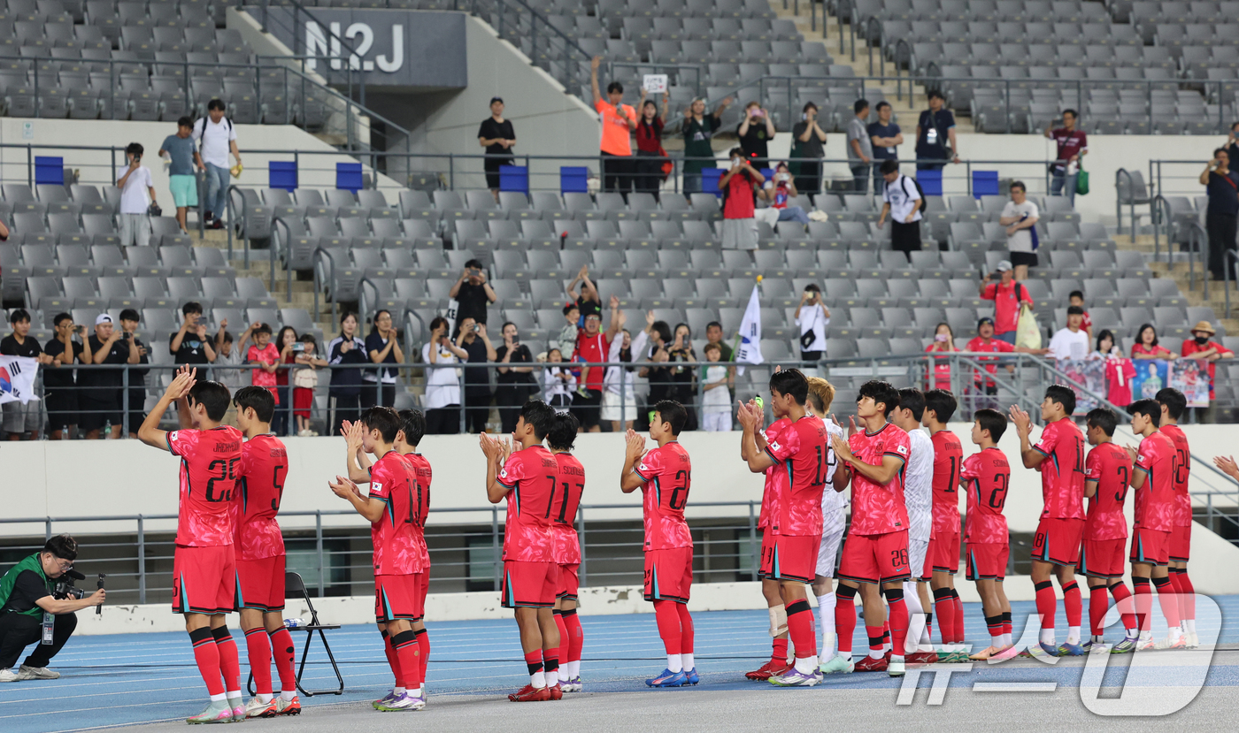 (용인=뉴스1) 김영운 기자 = 15일 오후 경기 용인시 처인구 용인미르스타디움에서 열린 2025 동아시아축구연맹(EAFF) E-1 챔피언십 남자부 대한민국과 일본의 경기에서 1대 …