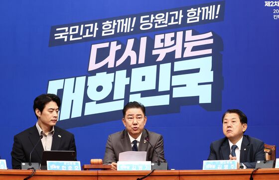 與, '안규백 군복무 기간 수상' 野 의혹 제기에 "허무맹랑"