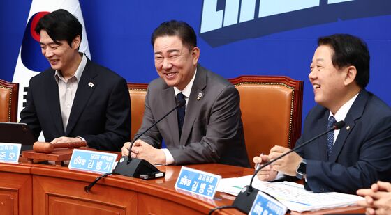 밝은 분위기로 시작하는 與 최고위