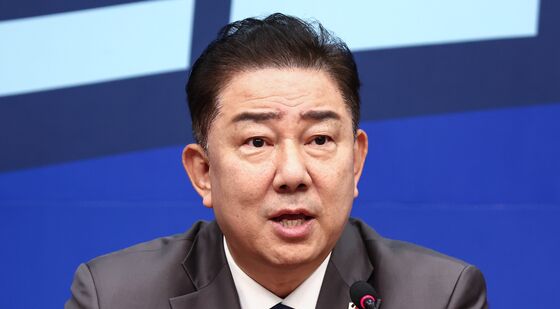 尹 특검 조사 거부 비판하는 김병기 원내대표
