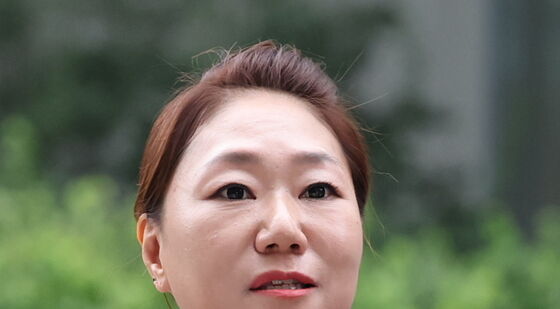 김건희 특검 참고인 조사 출석하는 강혜경