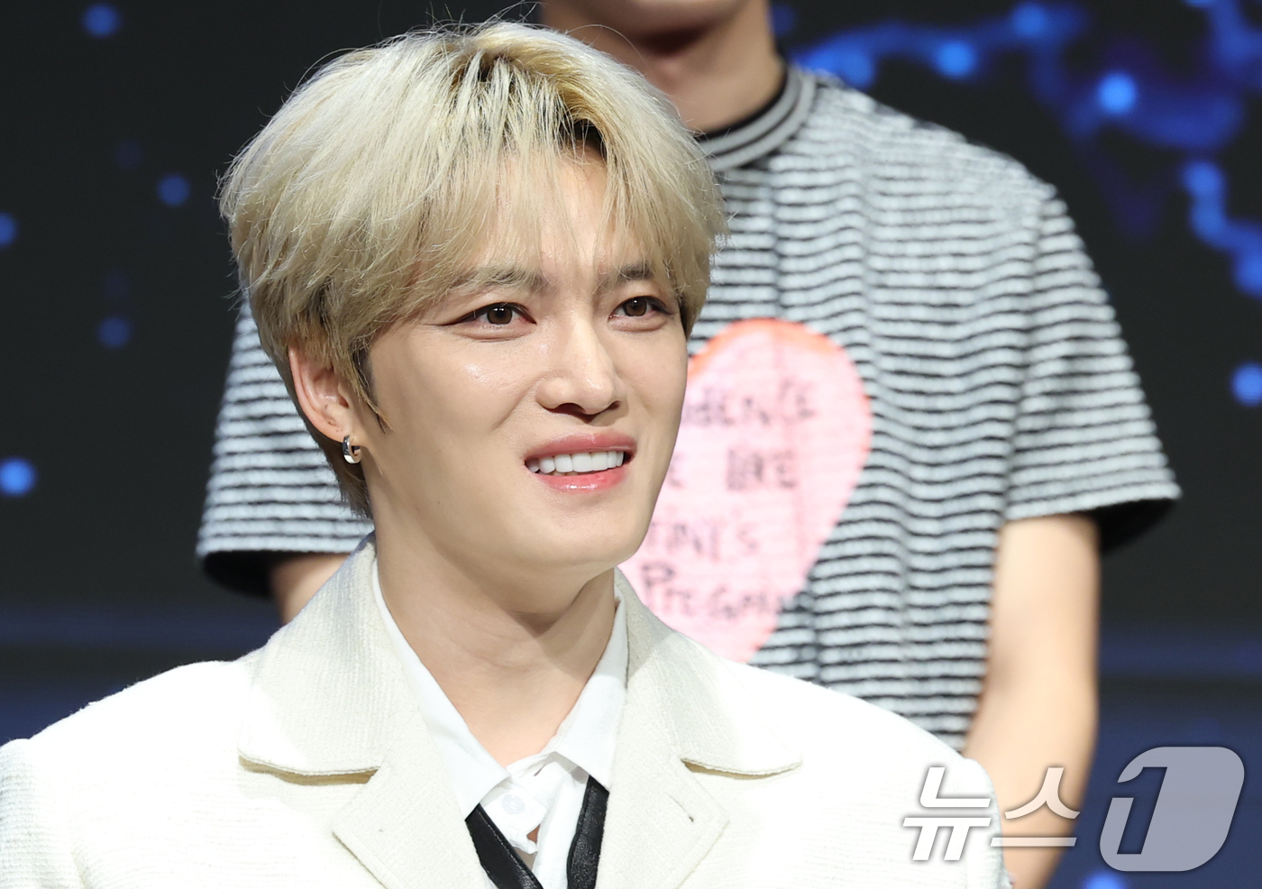 (서울=뉴스1) 권현진 기자 = 가수 김재중이 16일 서울 구로구 디큐브시티 더세인트에서 열린 K-POP 월드 스케일 데뷔 프로젝트 Mnet '보이즈 2 플래닛(BOYS II PL …