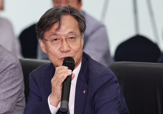 [프로필] 유동수 신임 정무위원장…與 경제정책 주도한 3선