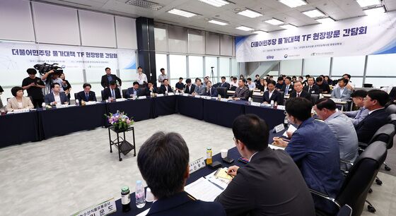 與, 식품업계 불러 "물가 안정 동참해달라" 했지만…"결정된 것 없어"