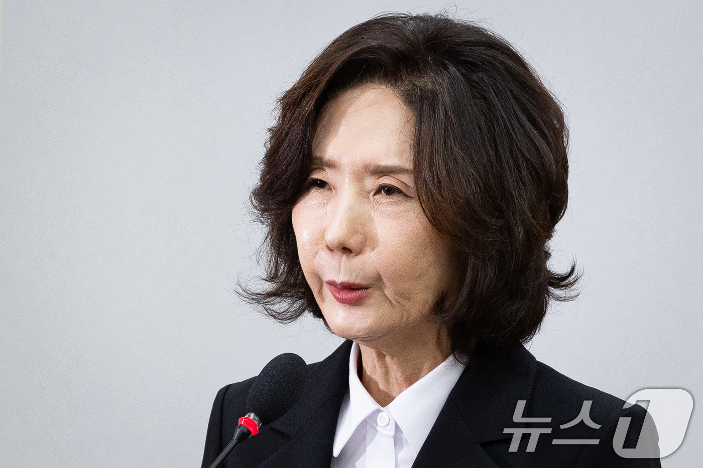 (서울=뉴스1) 유승관 기자 = 이진숙 사회부총리 겸 교육부 장관 후보자가 16일 오전 서울 여의도 국회 교육위원회에서 열린 인사청문회에 출석해 모두 발언을 하고 있다. 2025. …